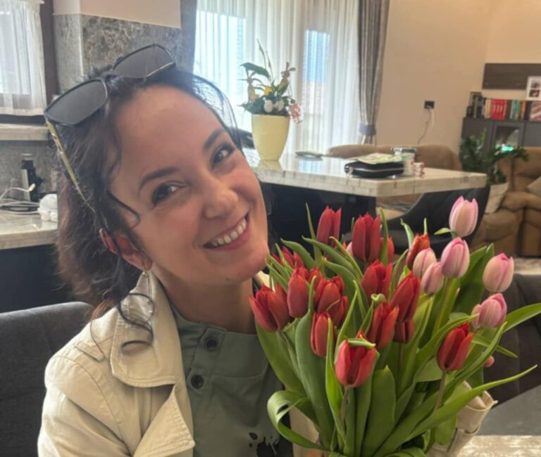 Emőke új profilkép a QR-hoz